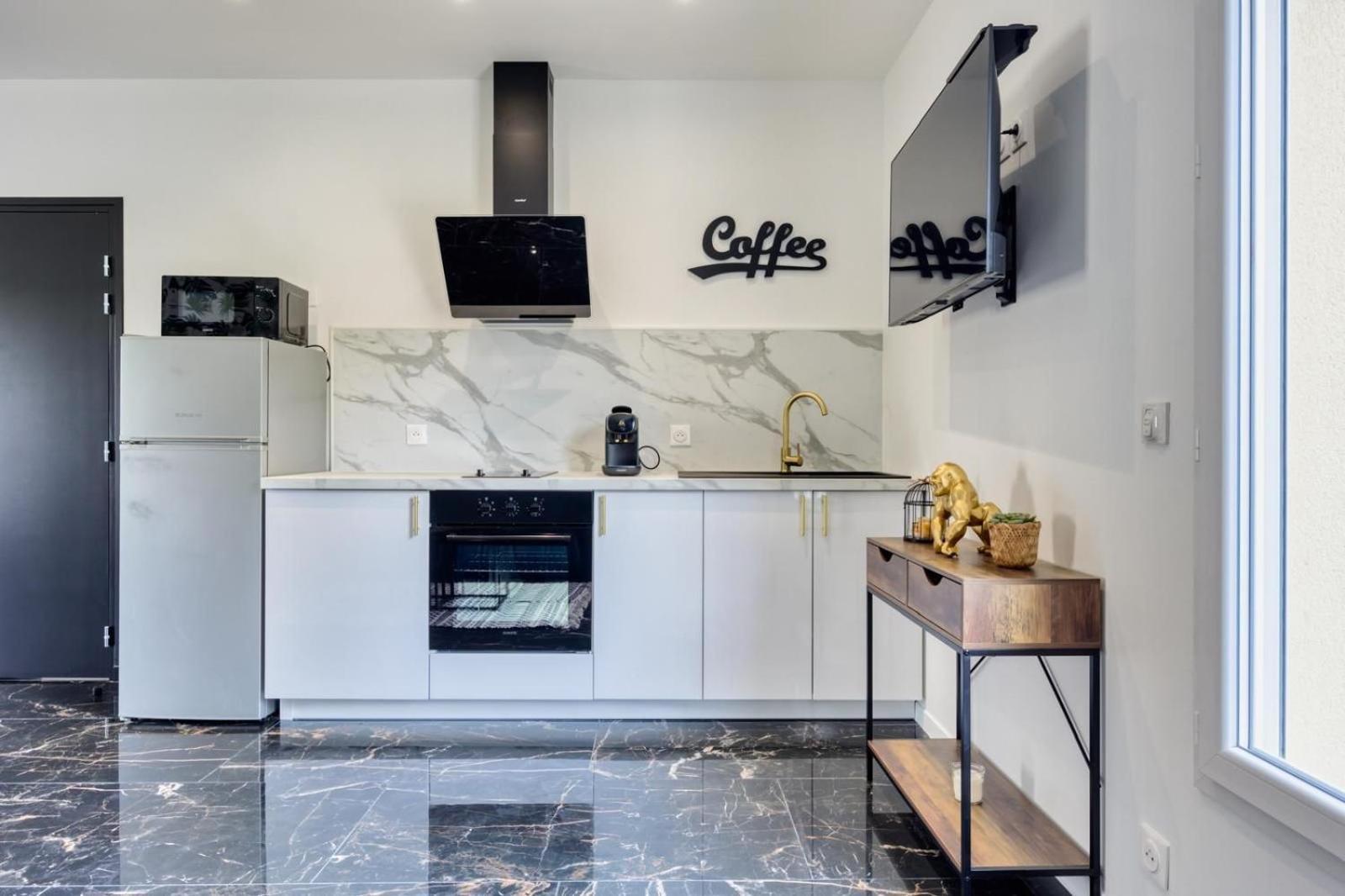 Studio 1 Coubron ภายนอก รูปภาพ